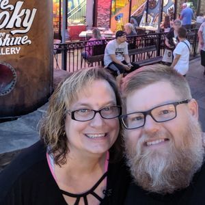 Meet your Posher, Johnnie